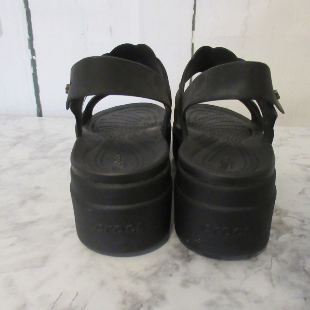 Crocs Sandals 8 Black Brooklyn Woven Low Wedge Platform Croslite - Picture 3 of 7